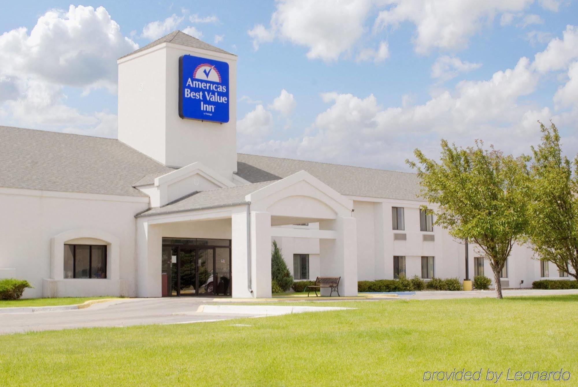 Americas Best Value Inn Rawlins Exterior photo